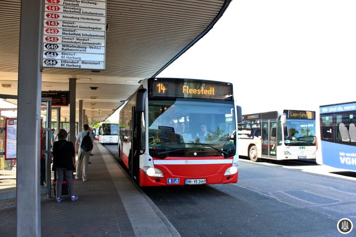 Die Harburger Busumsteigeanlage hat ihre Kapazitätsgrenze erreicht. Eine Vergrößerung des ZOBs ist bereits in Planung.