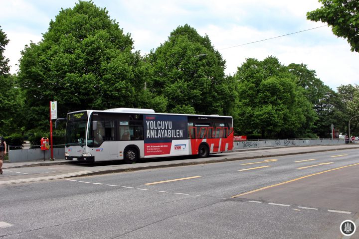 Die Trabrennbahn Bahrenfeld ist nicht nur für den Reitsport wichtig, auch für Konzerte kann das Gelände seit einigen Jahren genutzt werden. Primär finden hier aber die wichtigsten Reitsportevents der Hansestadt statt.